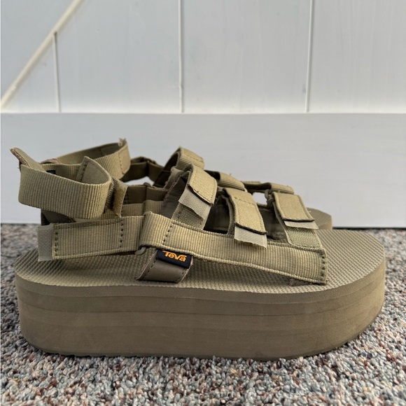 Teva Flatform Mevia Olive Green Women's 8 Platform Summer Festival - Picture 9 of 16